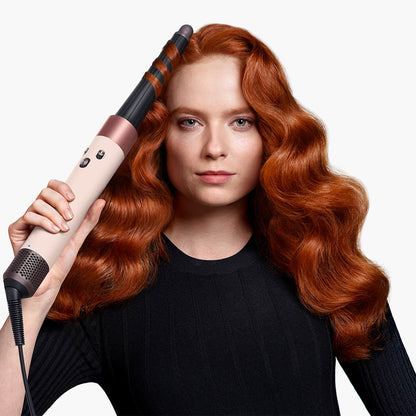 Airwrap i.d. - multi-styler straight to wavy hair for smooth styling.