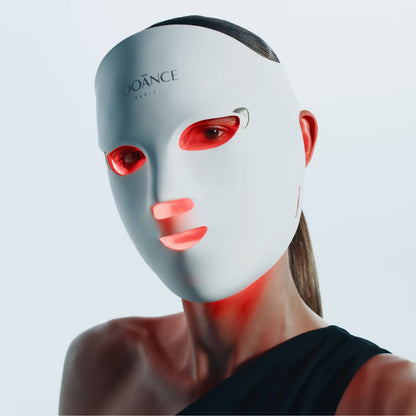 Elite X600 - Anti-aging LED face mask for glowing skin and hydration.