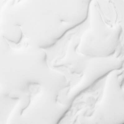Kiehl's Daily Refining Milk-Peel Toner 200ml smooth texture for glowing skin