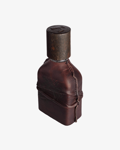 CUOIUM perfume bottle, embodiment of love for natural materials.