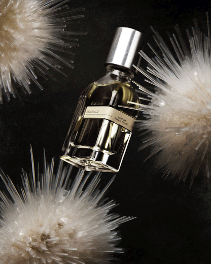 SEMINALIS fragrance bottle for olfactive attraction and hydration.