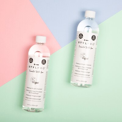 StylPro Makeup Brush Cleanser Solution 500ml for deep cleaning makeup brushes.